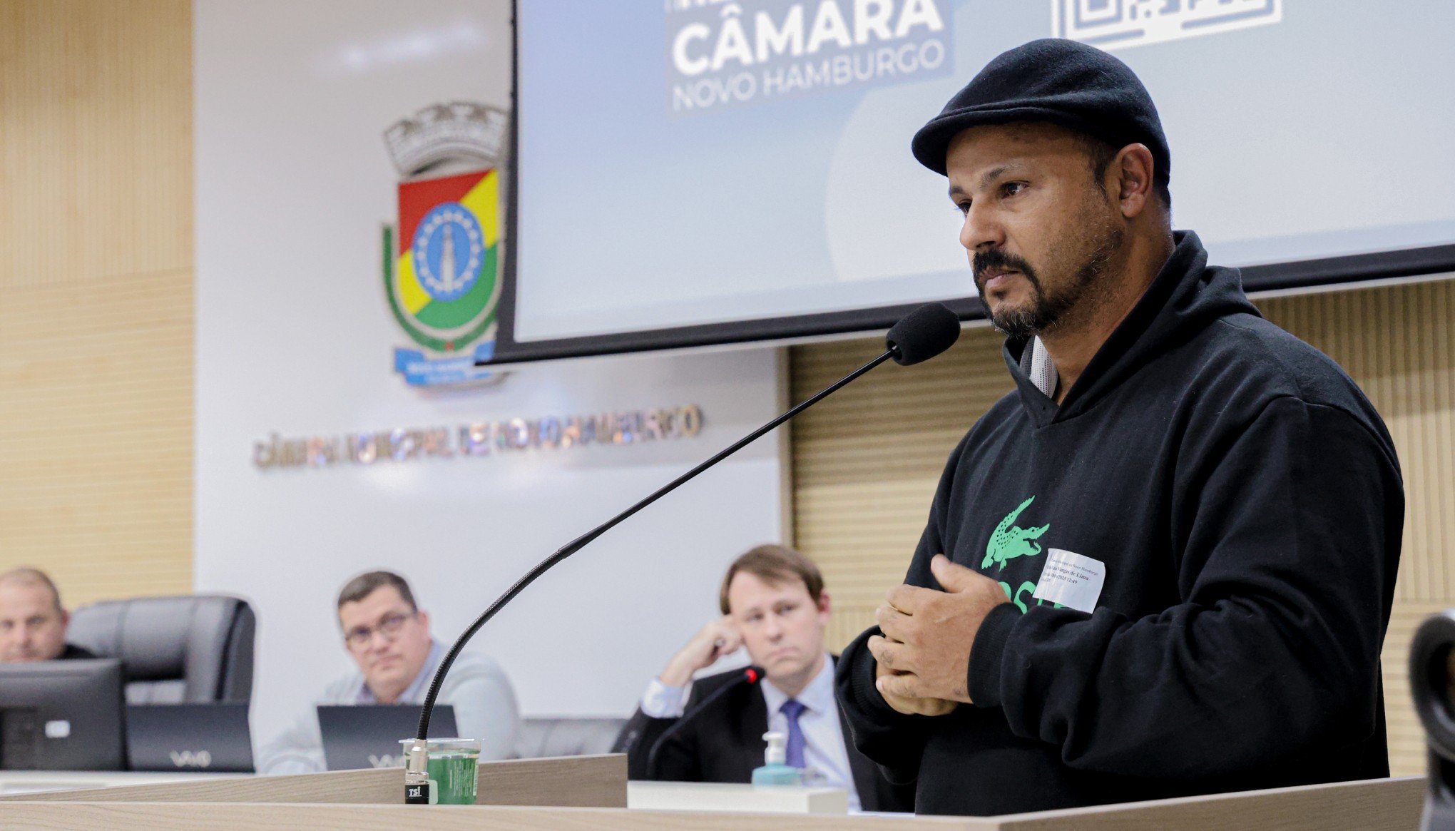 Escola de samba de Novo Hamburgo pede apoio à Câmara para continuar em sua sede no Parque do Trabalhador