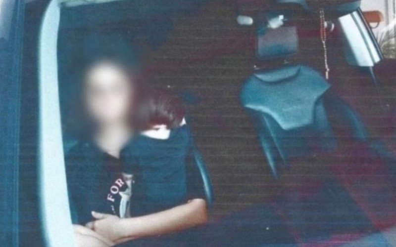 Mulher contesta multa dizendo que bebê no banco da frente era reborn durante colisão de trânsito | abc+