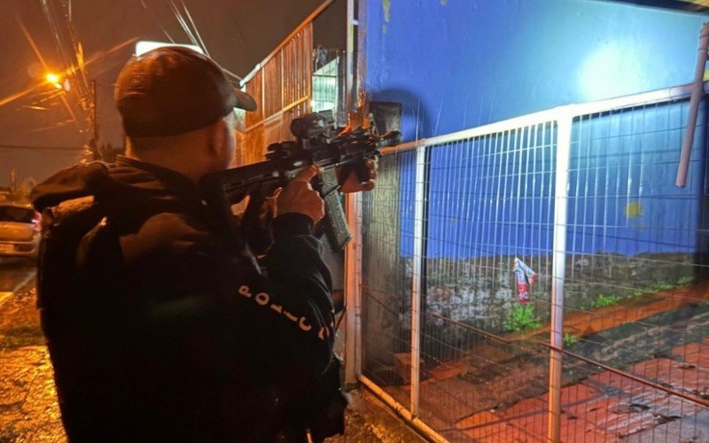 Operação O Infiltrado cumpriu mandados em cidades da Grande Porto Alegre nesta quarta | abc+