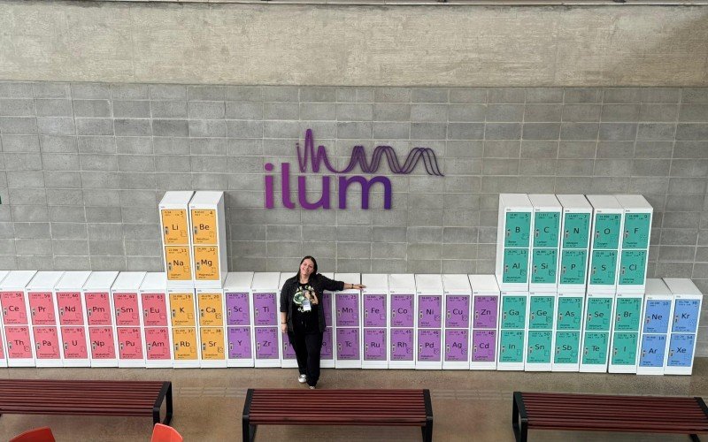 Professora de Física Deise Ferreira faz vaquinha e busca auxílio para a viagem, que será em agosto