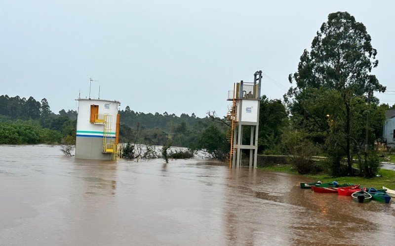 Rio Caí atingiu cota de inundação em São Sebastião do Caí nesta quarta-feira | abc+