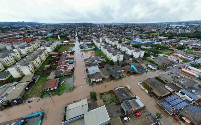 Ruas do Loteamento Cooperativa, no bairro Campina, ficaram alagadas após as chuvas desta quarta-feira (18)