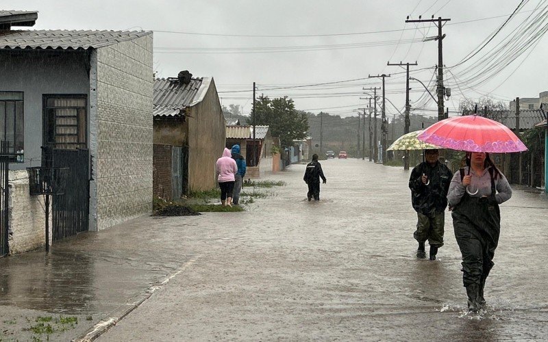 Alagamentos atingem bairro Campina, em São Leopoldo | abc+