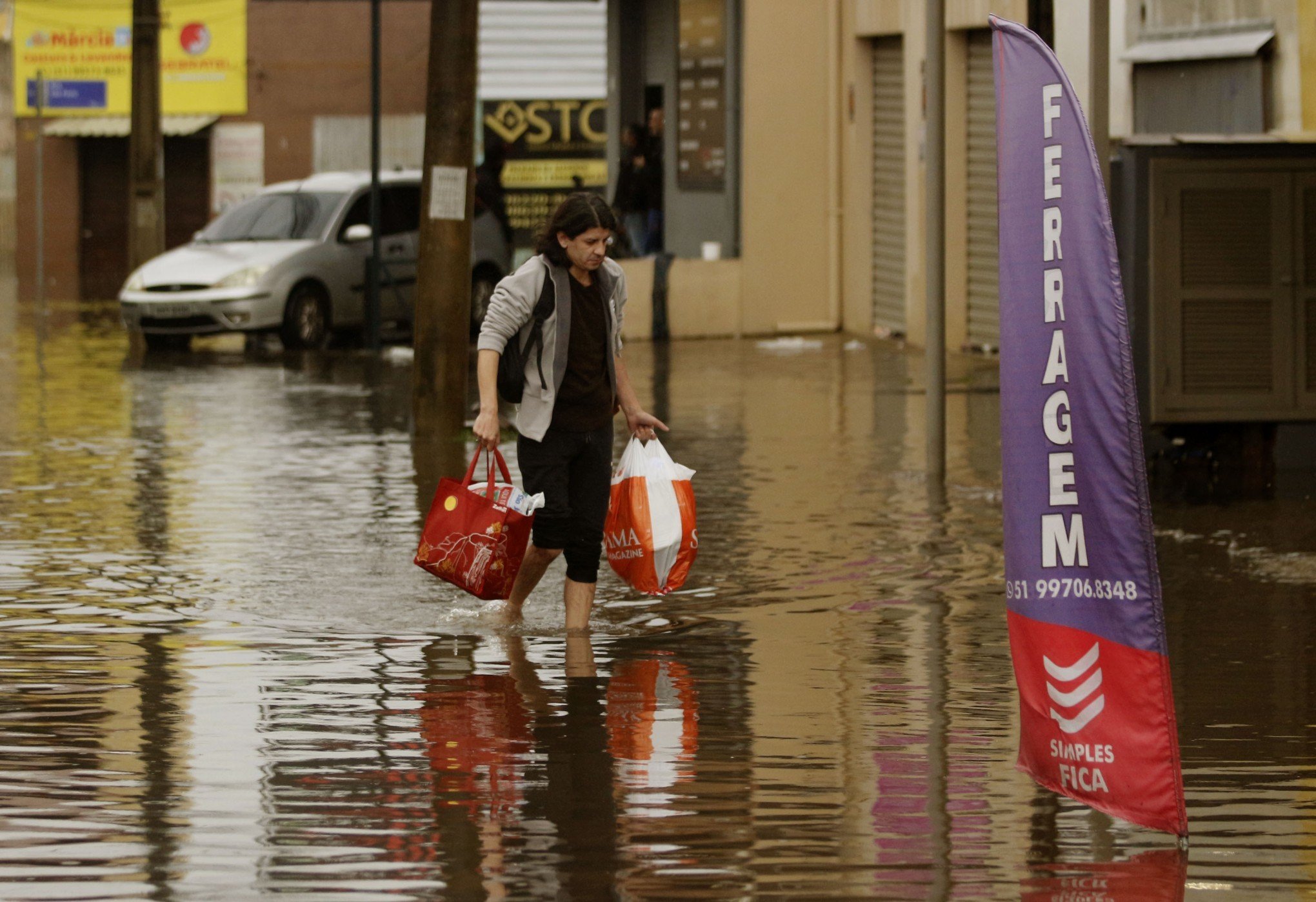 Canoas registrou 69 milímetros de chuva em apenas 4 horas, segundo a Defesa Civil