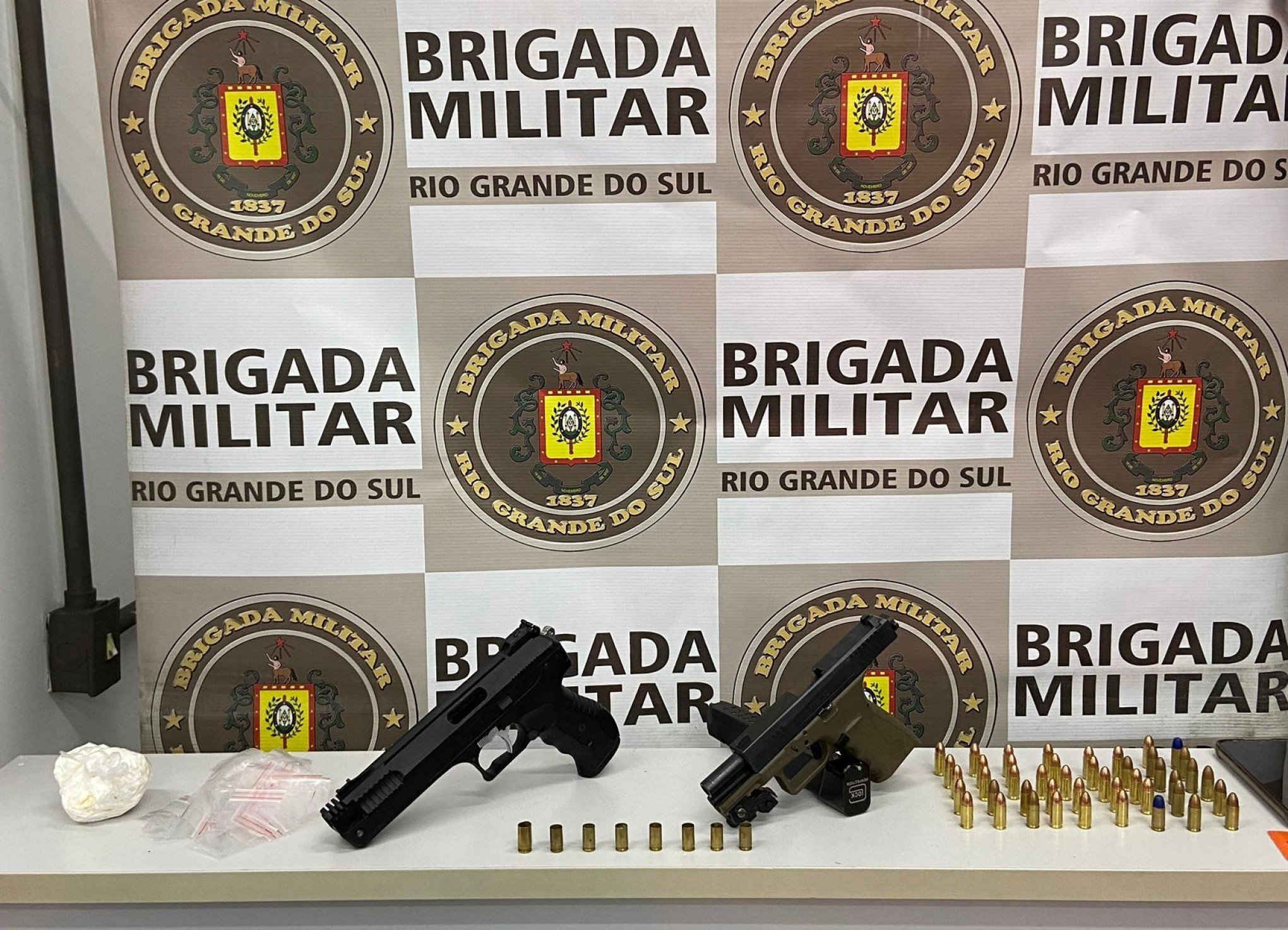 Pitbulls são mortos a tiros em Canudos