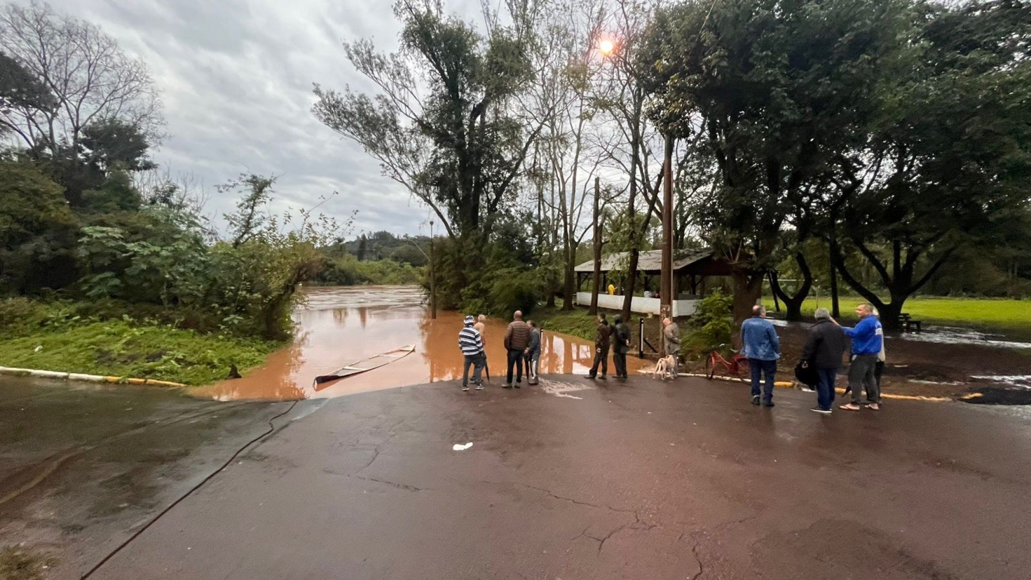 CHUVA NO RS: Rio Caí segue em elevação; confira como está a situação em São Sebastião do Caí