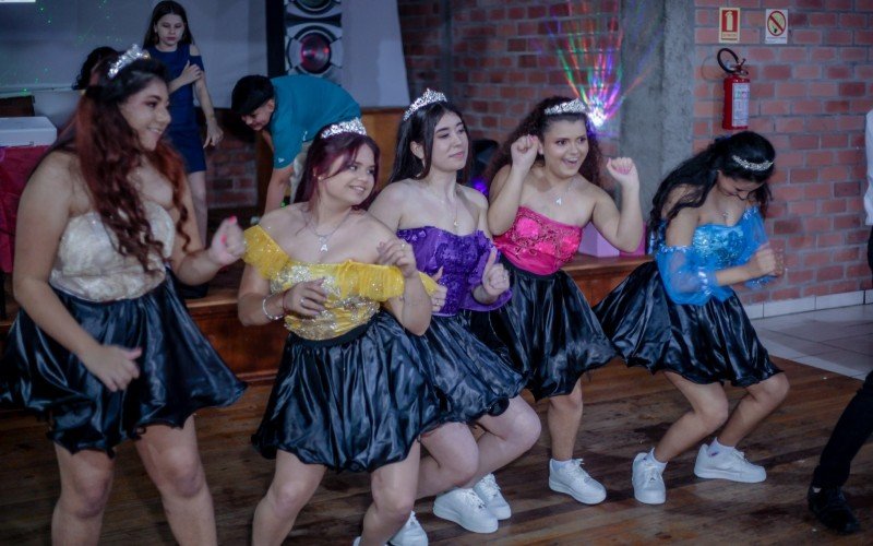 Noite especial para as meninas da inclusão