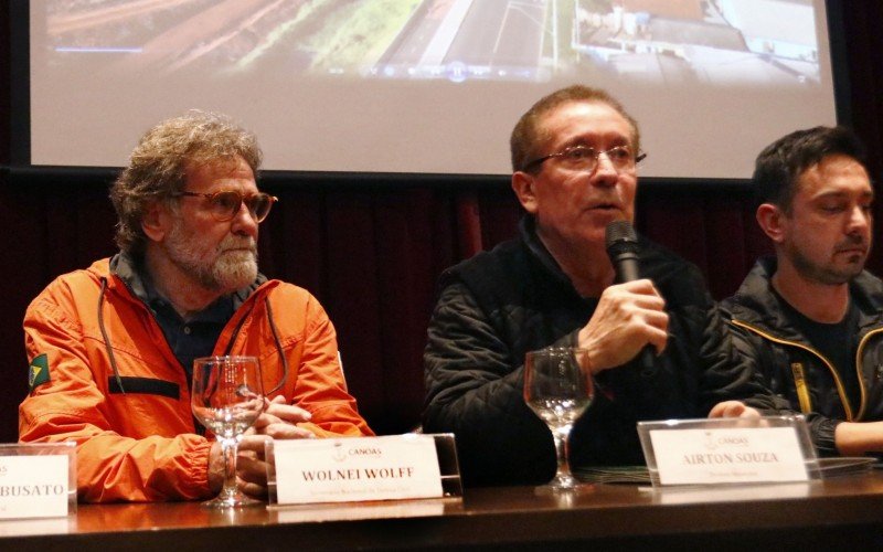 Prefeito Airton Souza, ao lado do ministro Wolnei Wolff, voltou a ressaltar a necessidade do repasse estadual