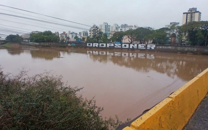 Veja como está o nível do Rio dos Sinos na tarde desta quinta-feira em São Leopoldo