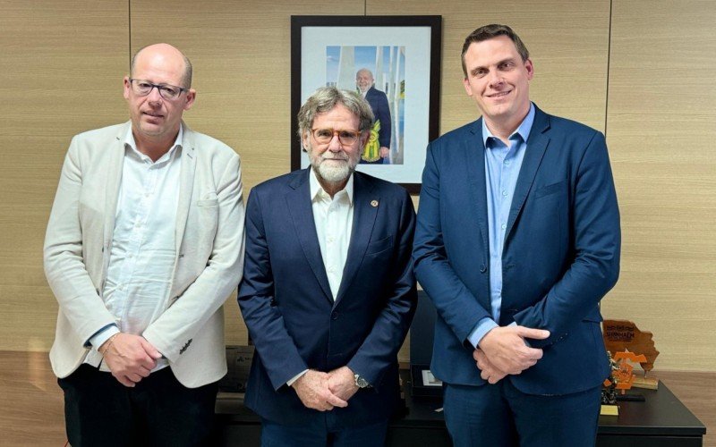 Deputado Joel Wilhelm, secretário nacional de Proteção e Defesa Civil, Wolnei Barreiro, e prefeito Junior Freiberger | abc+