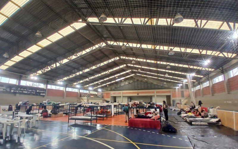 População atingida estava deixando o Ginásio de Esportes São Luís neste sábado (21)