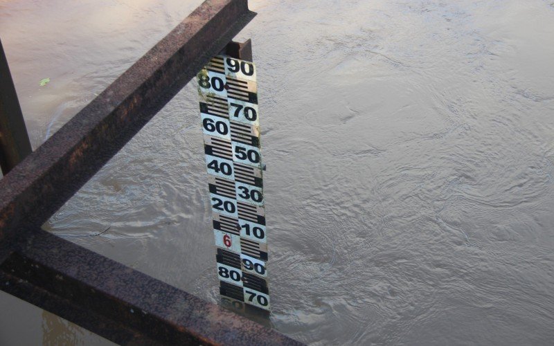 Rio dos Sinos na marca de 6,69 m na tarde desta segunda-feira (23)