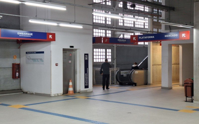 Escada rolante e elevador de estação da Trensurb voltam a apresentar problemas em Novo Hamburgo | abc+