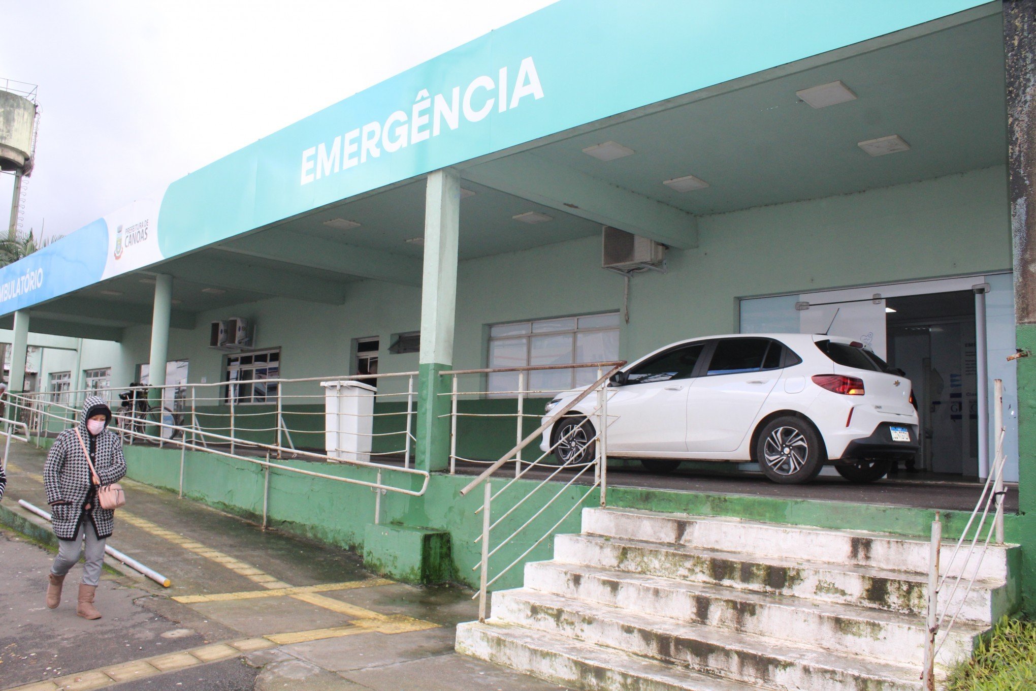"Tem fila de macas com pacientes no corredor": Nossa Senhora das Graças lotado está lotado