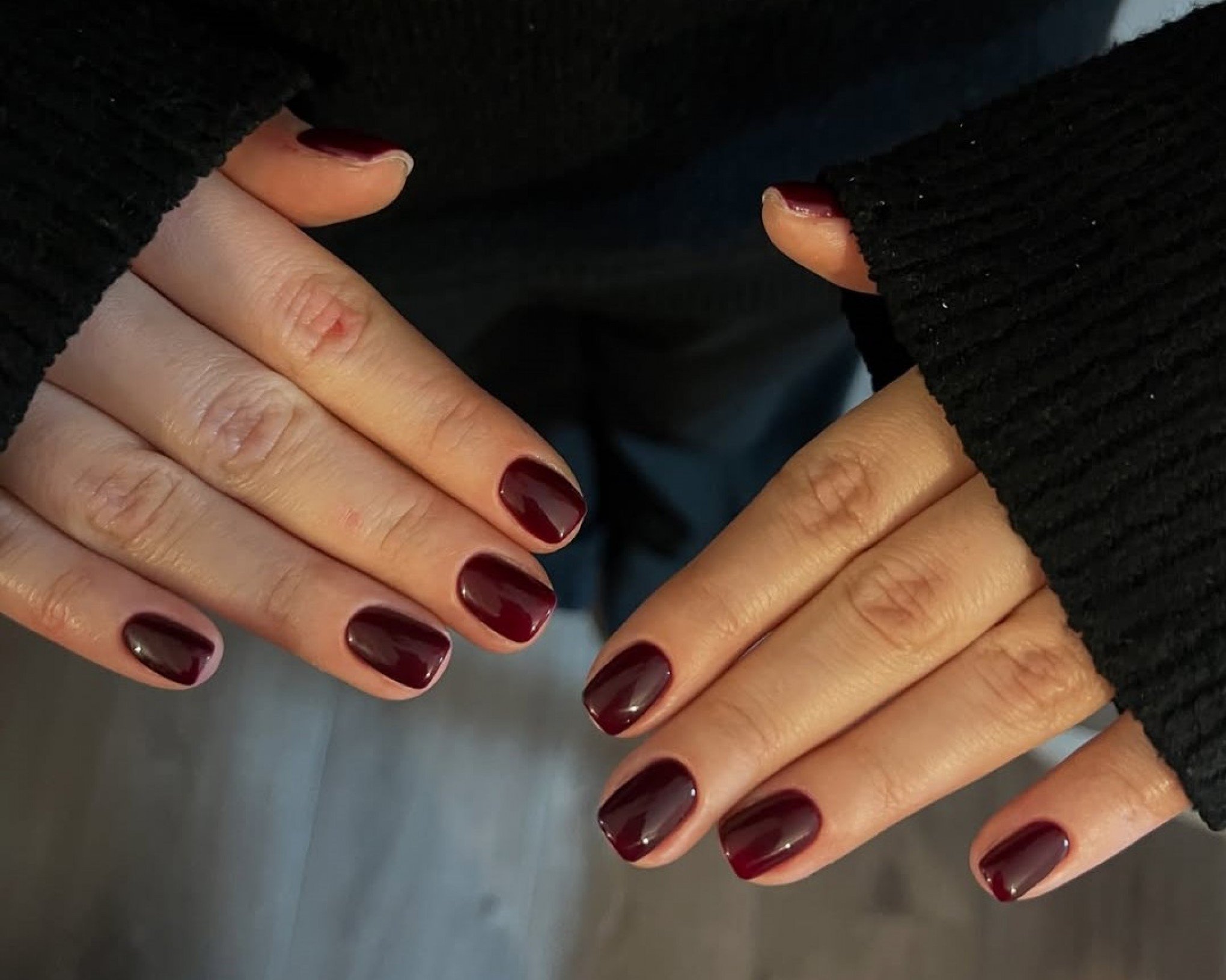 Inspiração de unha vermelho-escuro  | abc+