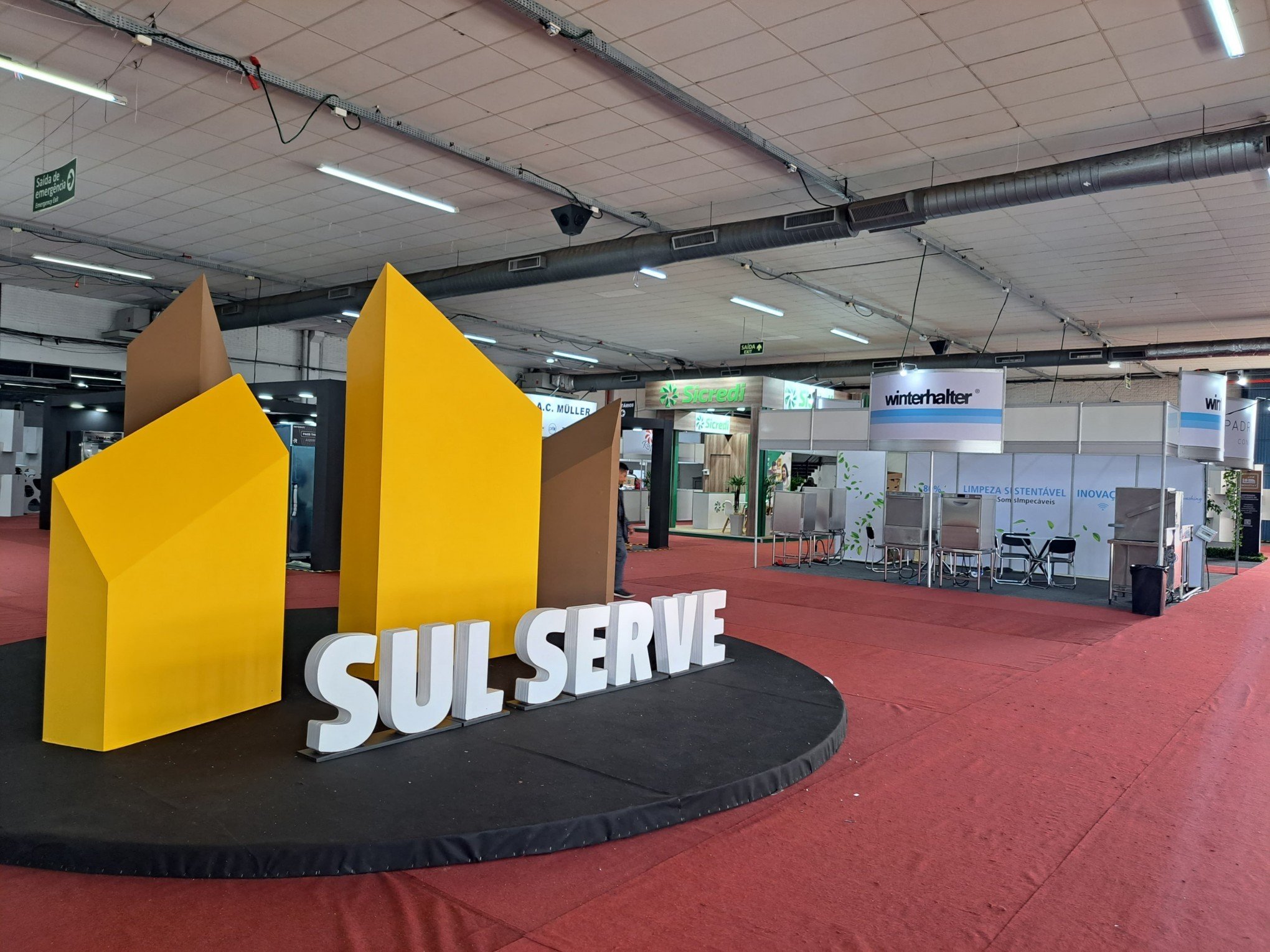 SULSERVE: Fenac prepara últimos detalhes da feira que inicia nesta terça; evento tem espaço para confeitaria
