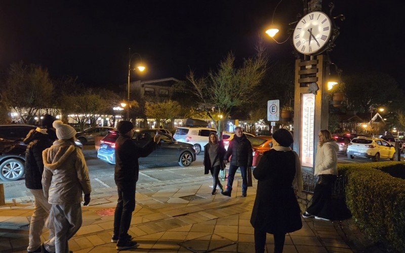 Terça-feira gelada atraiu turistas a Gramado durante onda de frio | abc+
