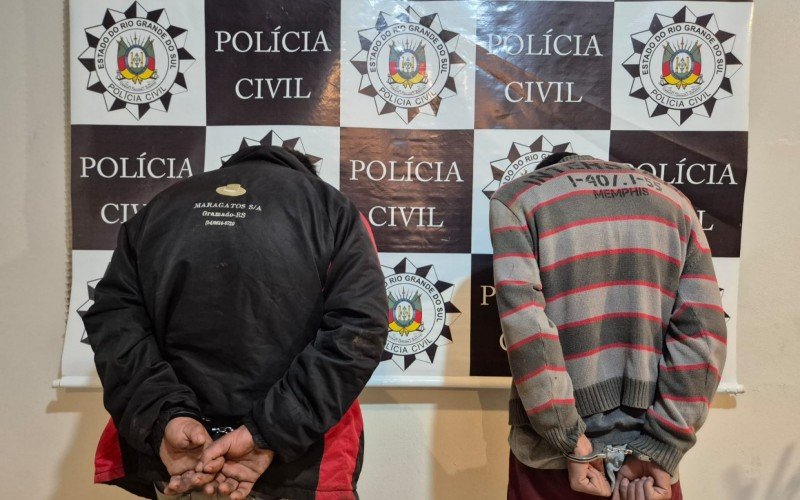 Criminoso tenta atropelar policiais civis durante abordagem em Gramado; trio é preso por extorsão
