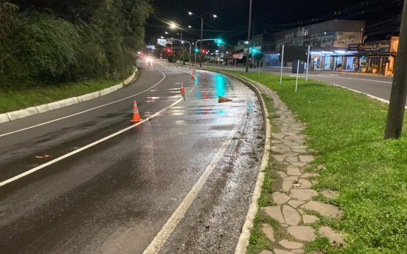 Pista escorregadia precisou ser sinalizada | abc+