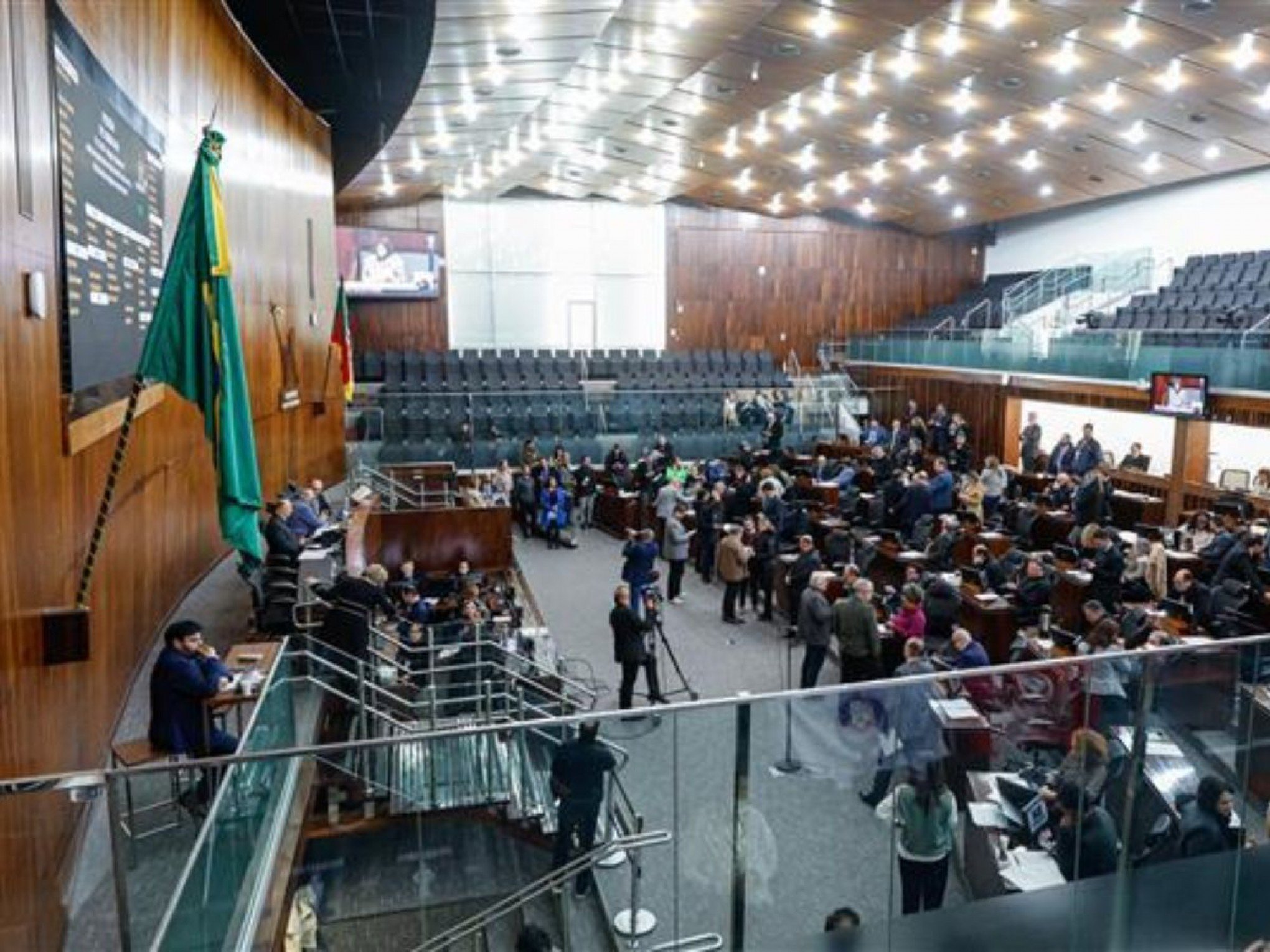 Indenização automática para consumidores do RS que ficarem sem energia elétrica por mais de 24 horas é aprovada pela Assembleia Legislativa