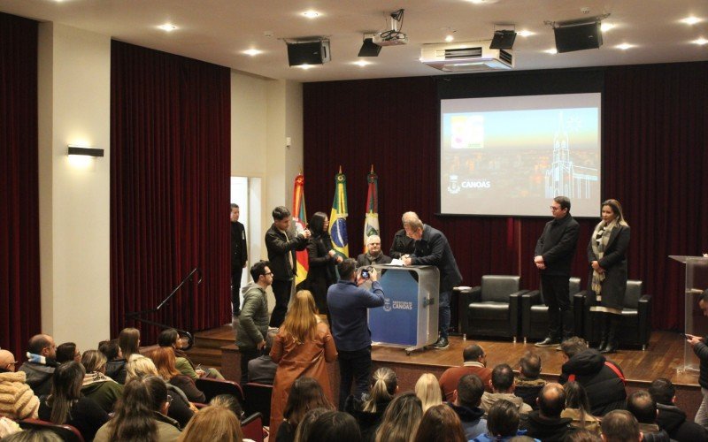 Prefeitura de Canoas contrata plataforma educacional para estudantes do ensino fundamental
