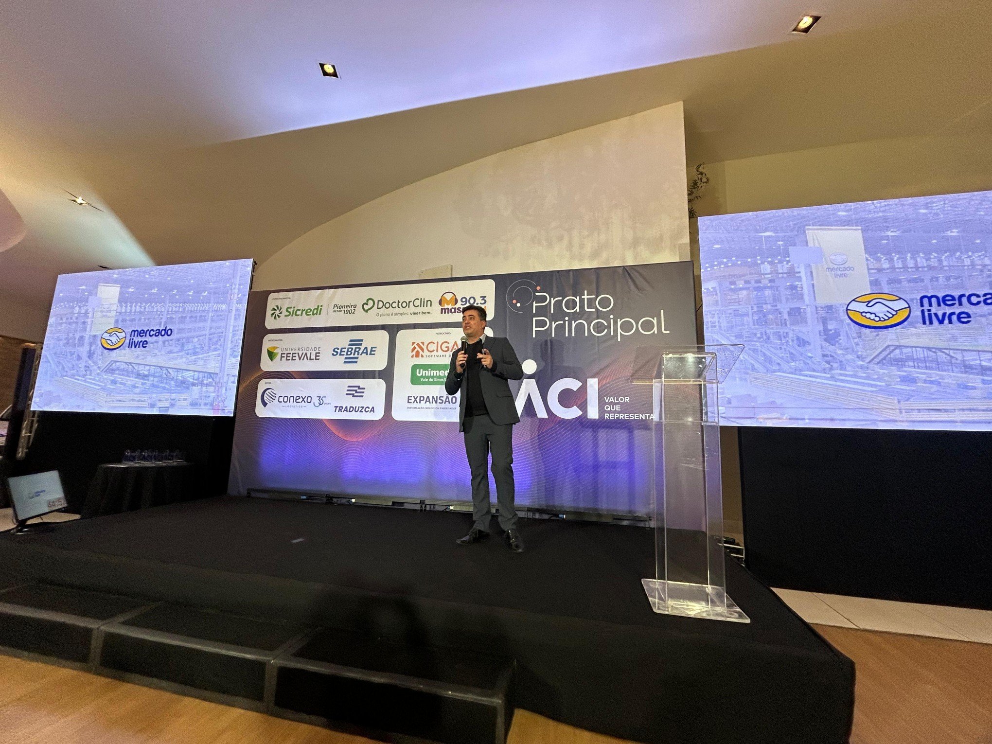 Estrutura logística do Mercado Livre é apresentada a empresários da região