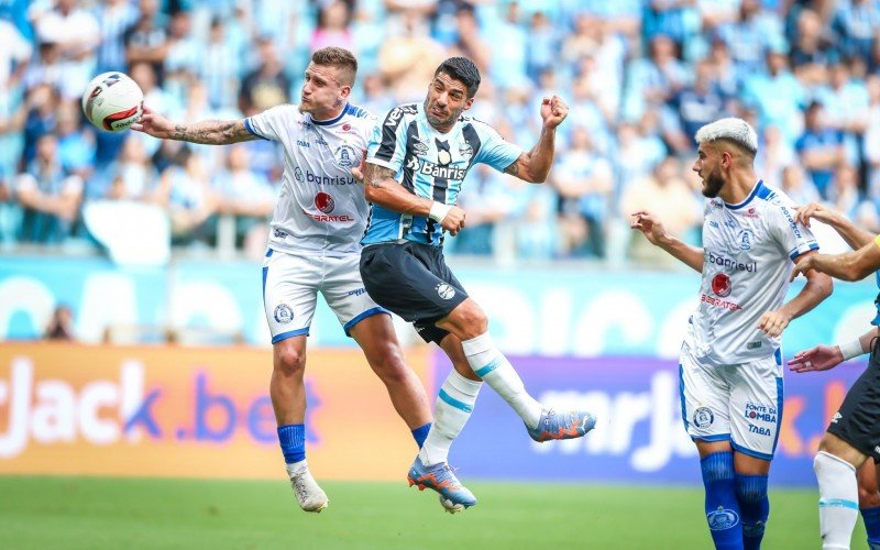 Na última vez em que se enfrentaram, o Grêmio fez 3 a 0, com dois gols de Suárez | abc+