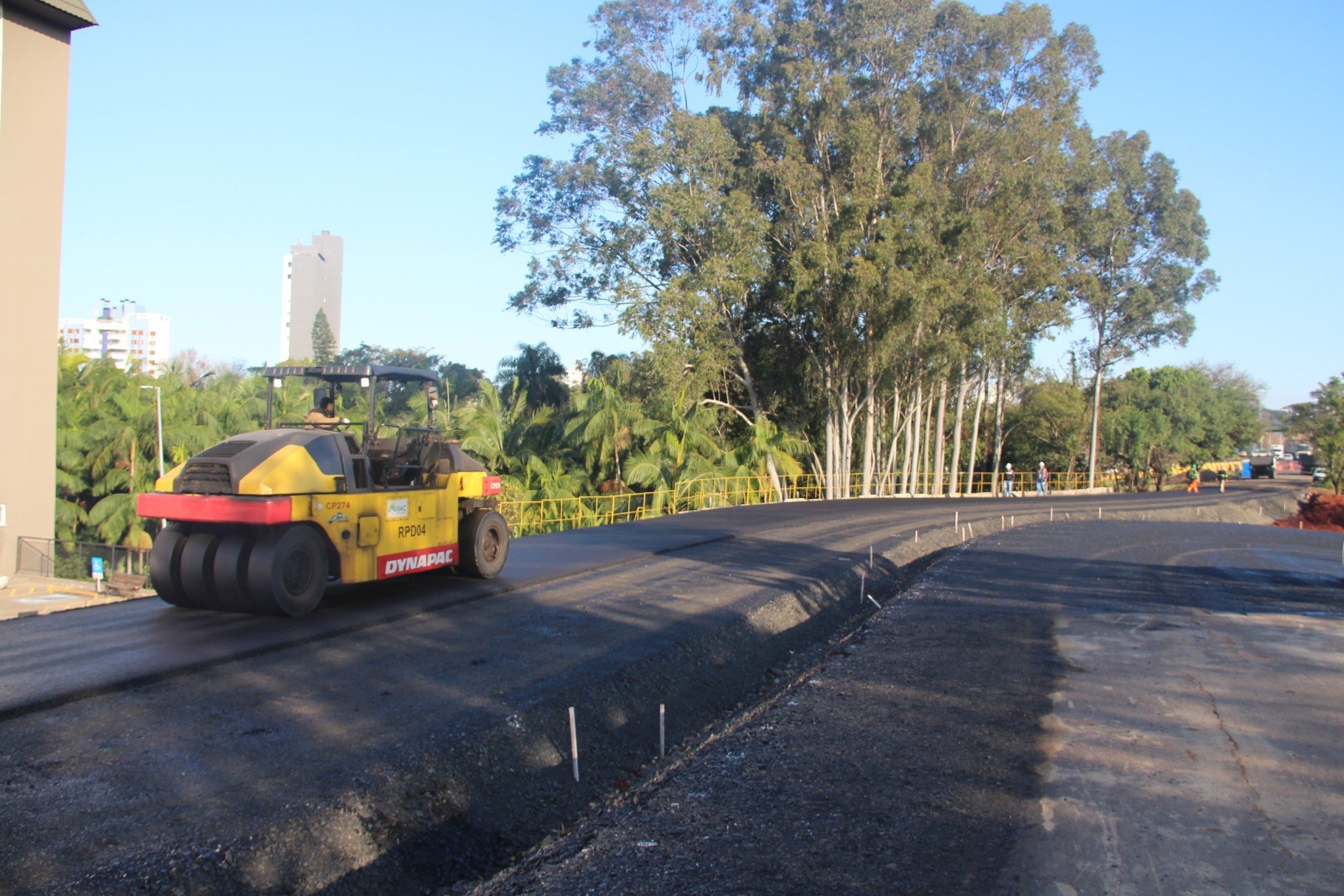 BR-116: Obra no viaduto Ayrton Senna entra na reta final com asfaltamento das novas alças de acesso