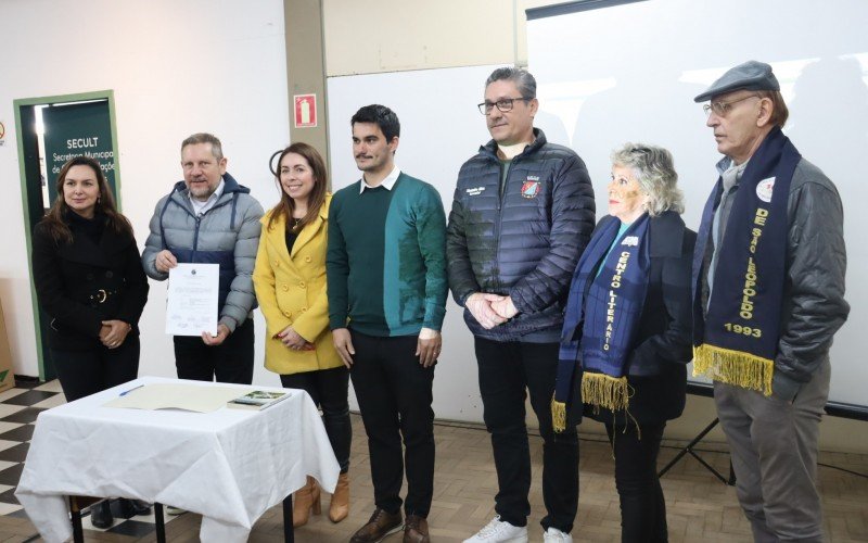 Assinatura da ordem de início da Biblioteca Pública de São Leopoldo 