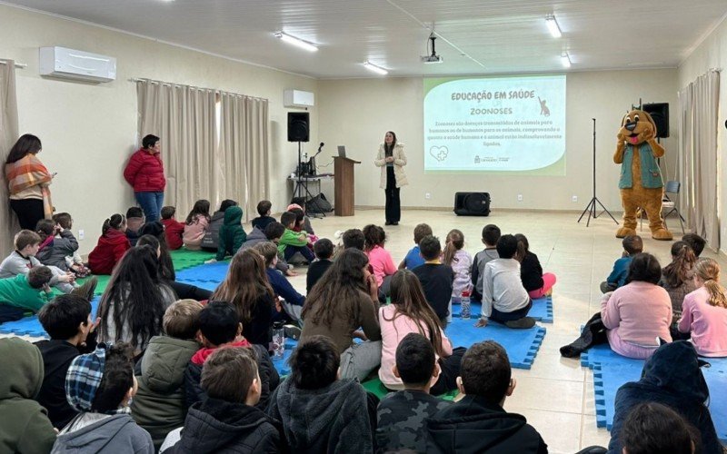 Programa Unidade Móvel de Castração está no bairro Carniel