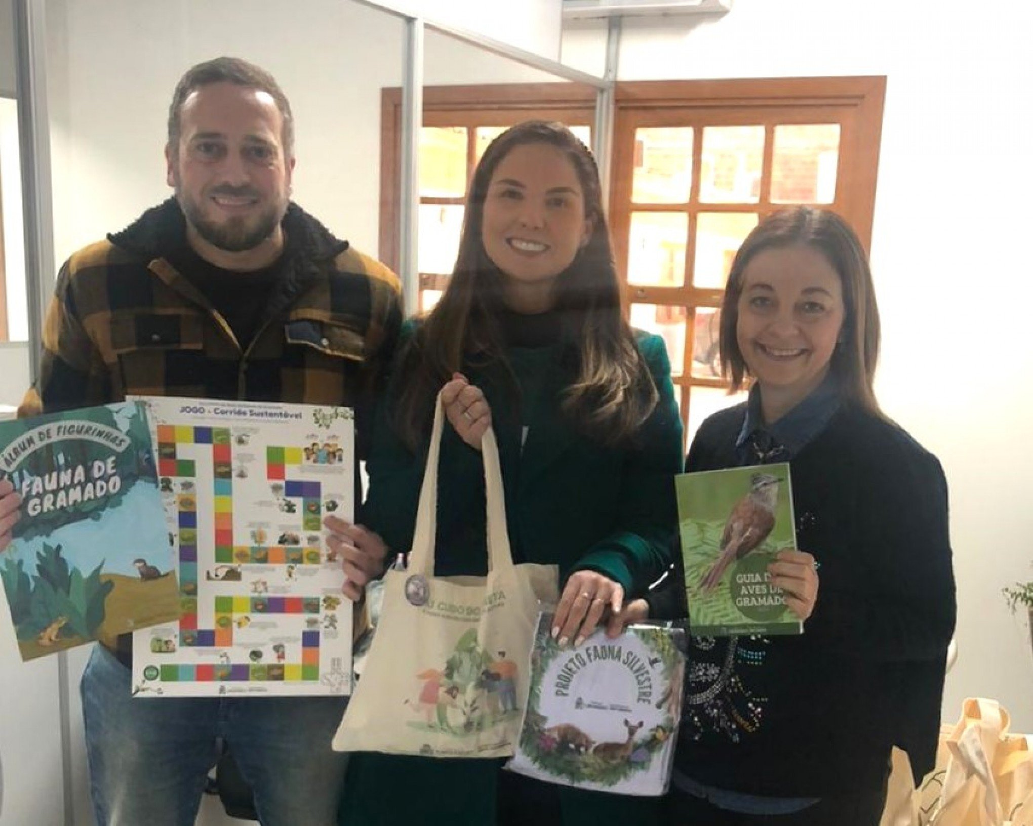 Materiais de educação ambiental criados em Gramado serão entregues para comunidades ribeirinhas no Amazonas