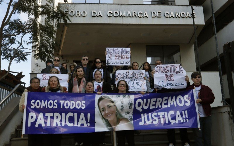 Familiares e amigos de Patricia realizam manifestação