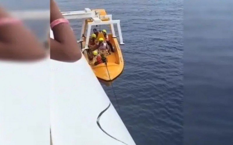 Criança cai de 4º andar de navio da Disney e pai pula para resgatá-la | abc+