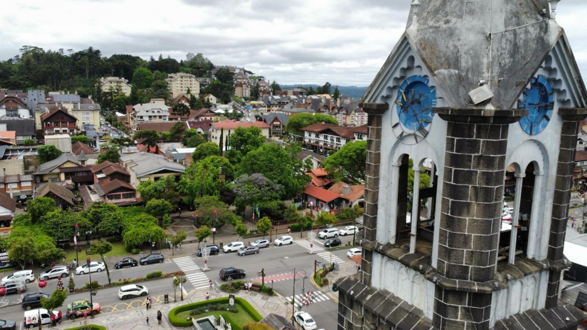 Associação Brasileira das Operadoras de Turismo aponta destinos que mais cresceram; cidade da Serra está no top 5