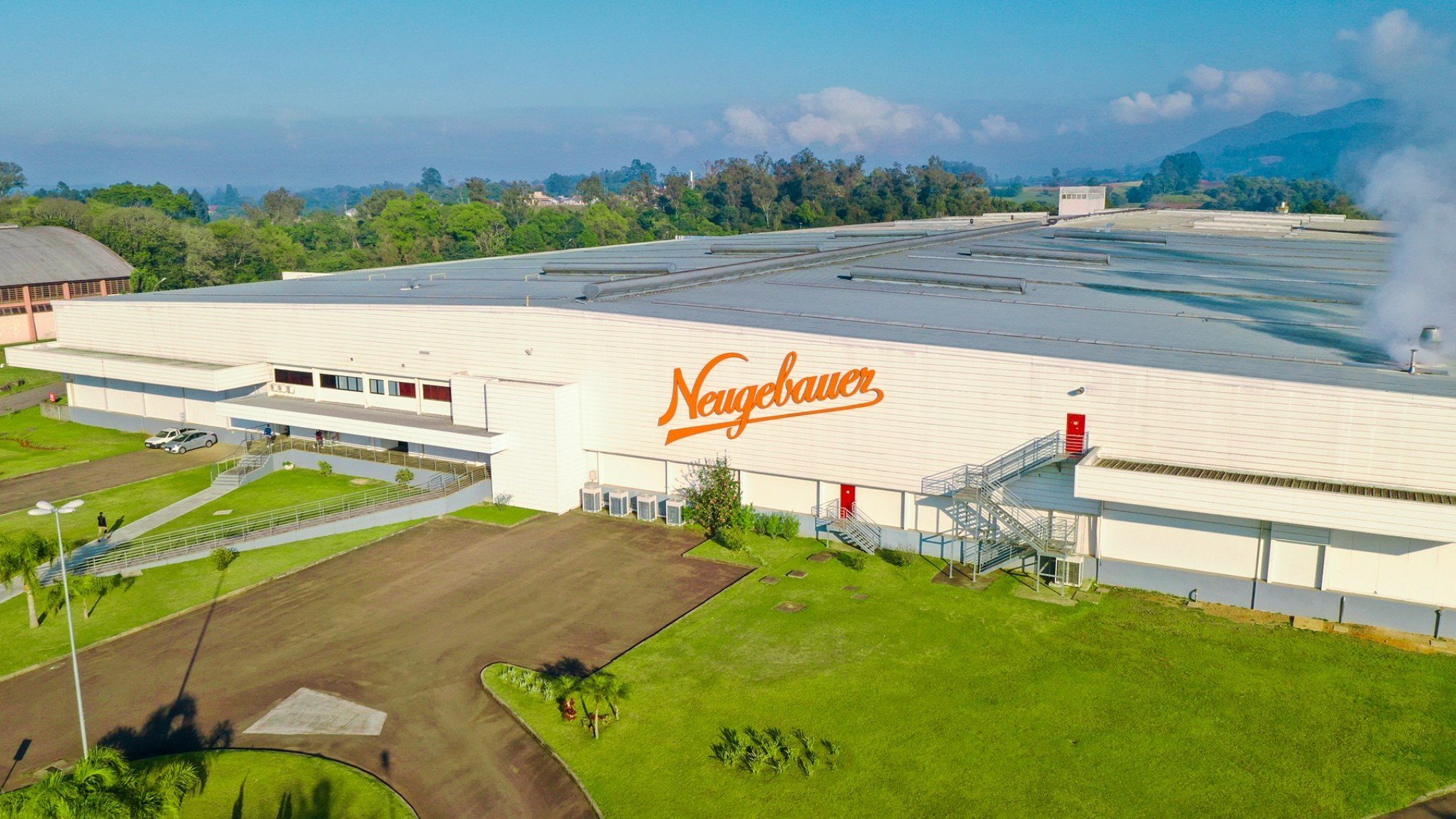 Chocolate da Neugebauer chega aos 100 anos; veja curiosidades do doce "com gosto de infância"