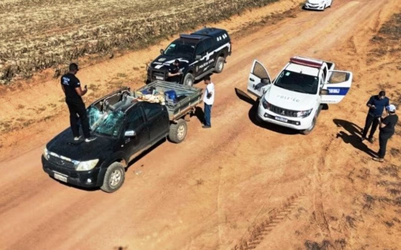 Avião atingiu picape no momento da decolagem; uma pessoa morreu | abc+