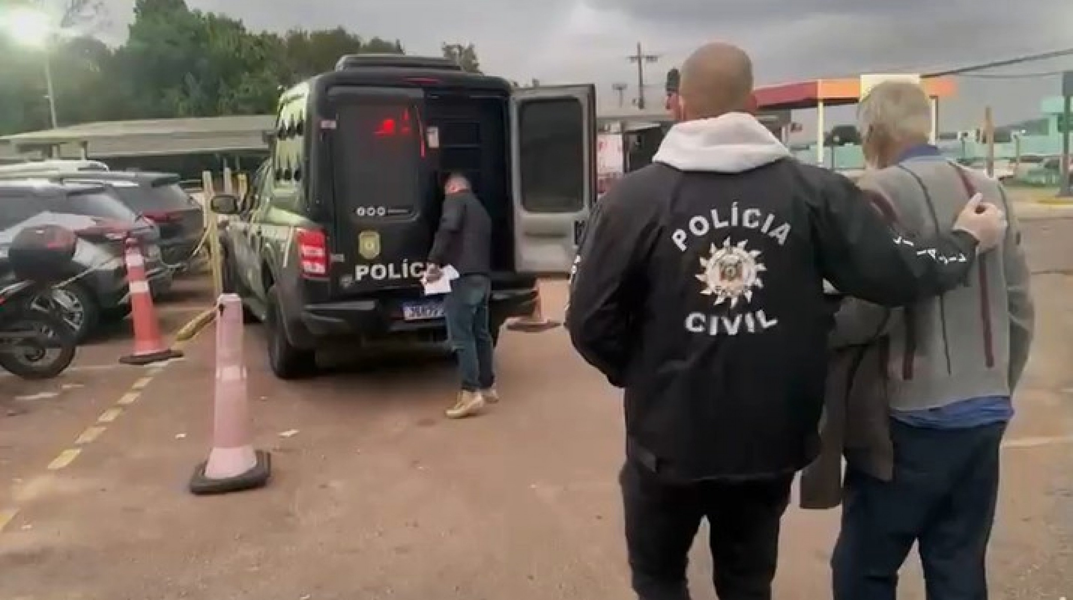 Mulher denuncia o próprio pai por estuprar menina de 8 anos, em Canoas