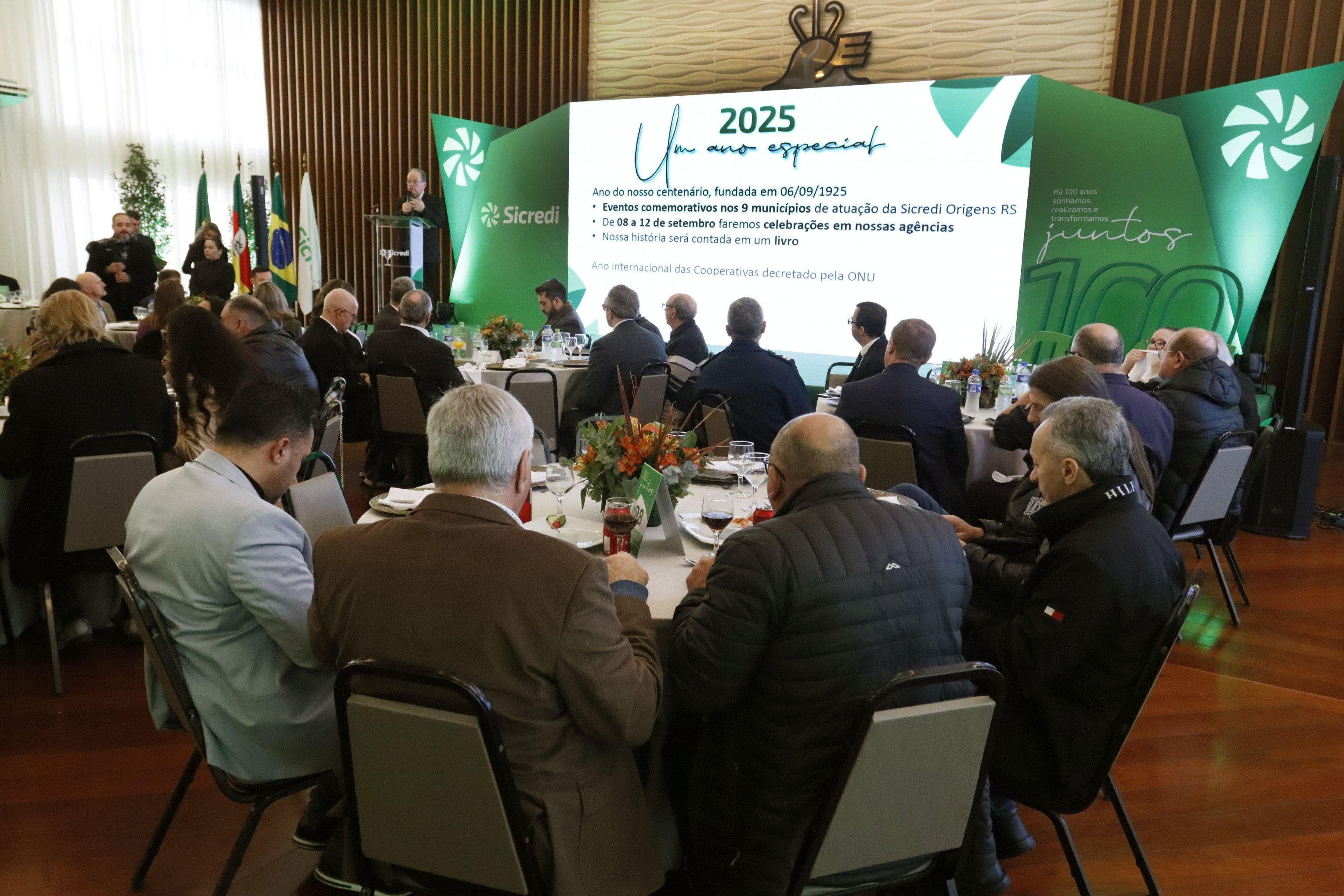 Sicredi Origens RS celebra centenário com almoço em Canoas