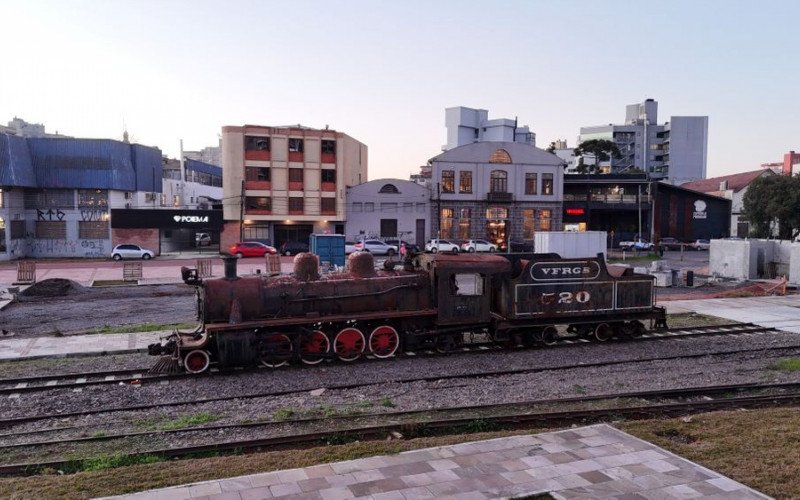 Locomotiva fará parte do complexo da Estação Férrea, no bairro São Jerônimo, que está sendo revitalizado