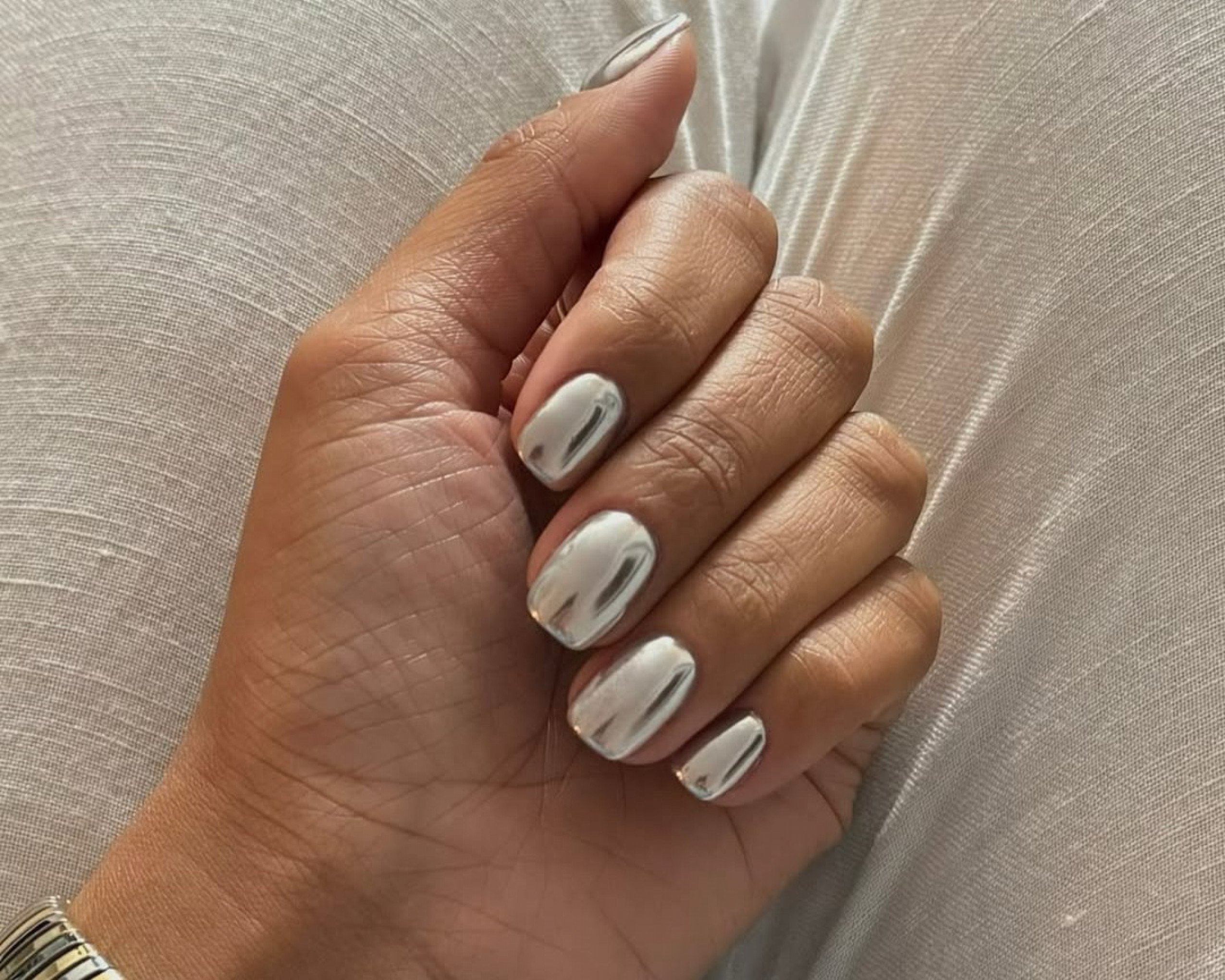 Esmaltes metálicos para unhas curtas | abc+