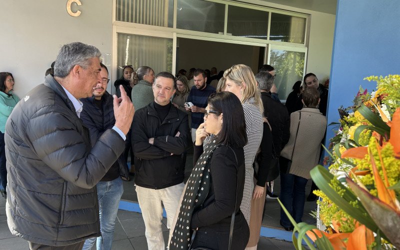 Prefeito de Campo Bom, Giovani Feltes, participou da despedida de Simone Schneider | abc+
