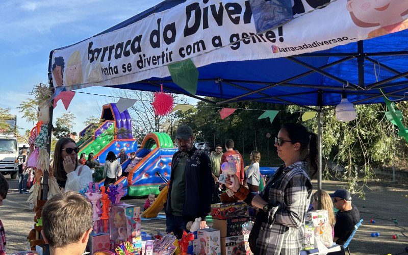 Arraiá Solidário levou famílias inteiras ao I Fashion Outlet no sábado (5)