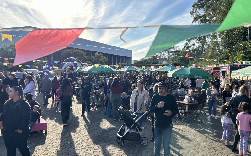 Arraiá Solidário levou famílias inteiras ao I Fashion Outlet no sábado (5)