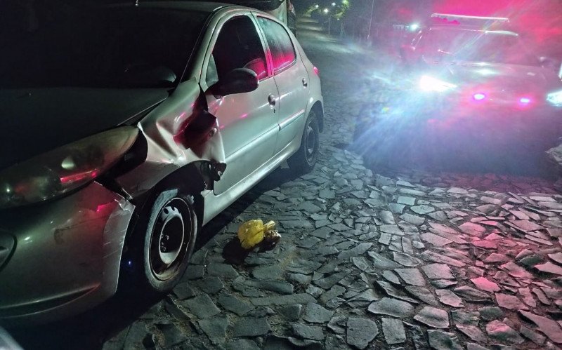 Ao tentar fugir, o homem bateu o carro | abc+