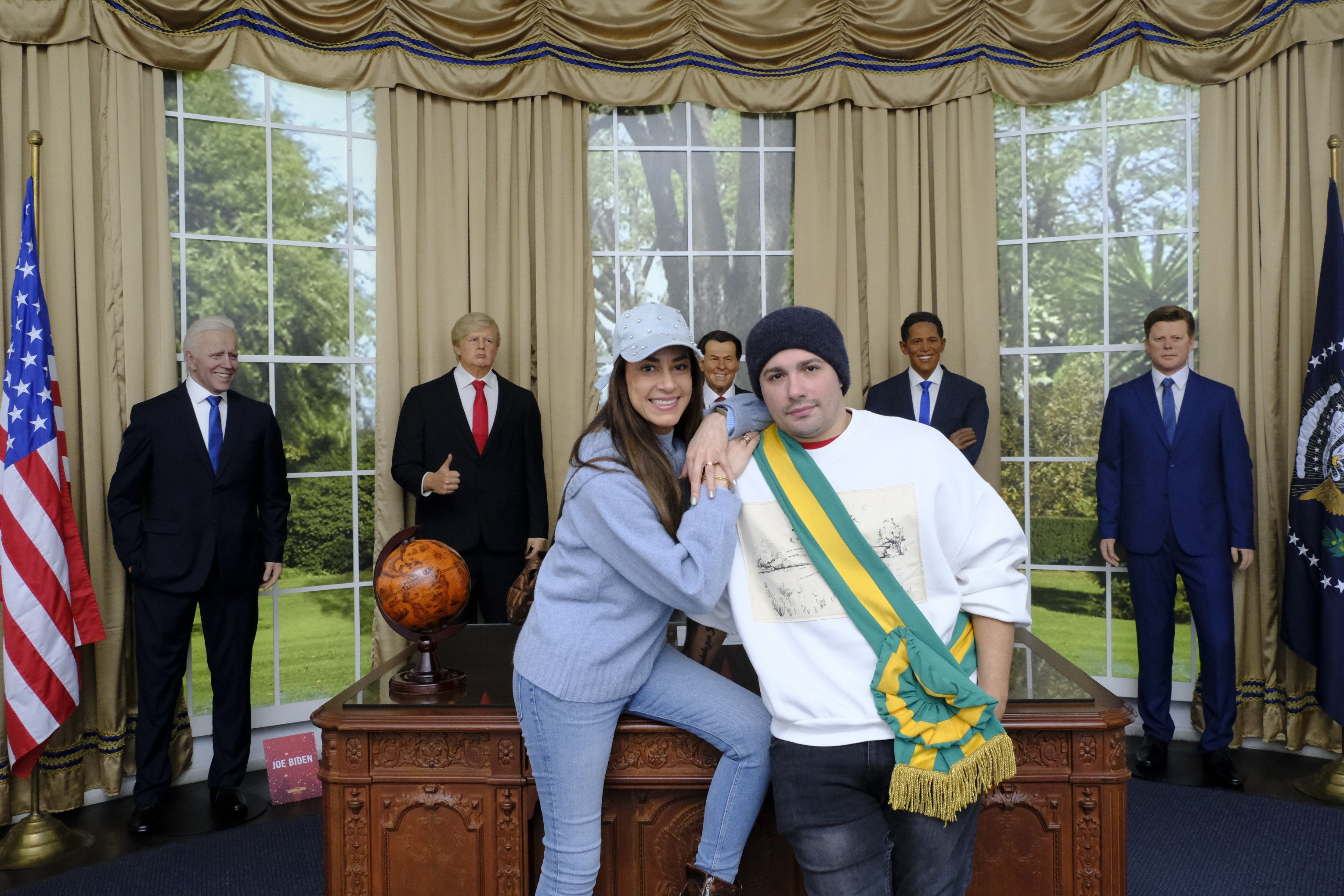Filha de Silvio Santos visita Gramado e Canela e conhece parques temáticos