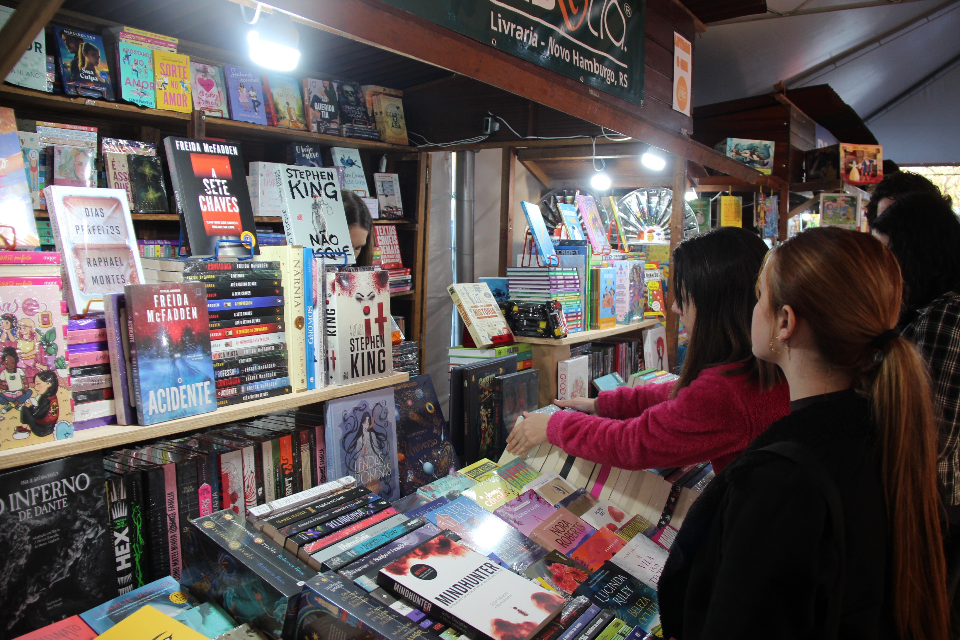 Feira do Livro de Estância Velha une leitura, cultura e proteção à saúde
