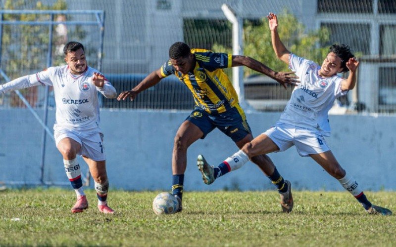 Gramadense venceu o Real, na Divisão de Acesso