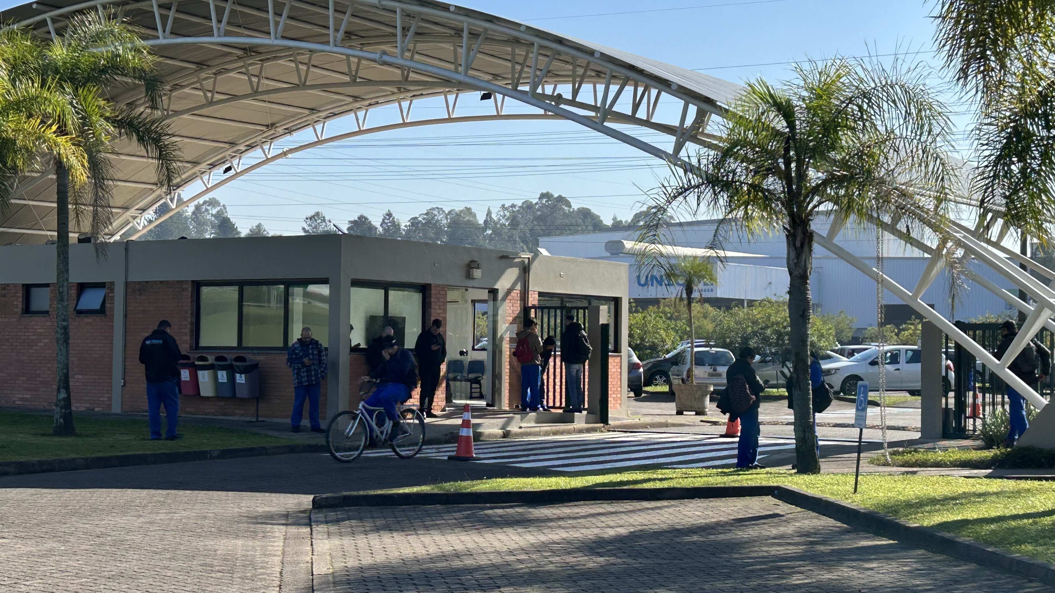Veja decisão de empresa de São Leopoldo onde funcionário morreu prensado em máquina