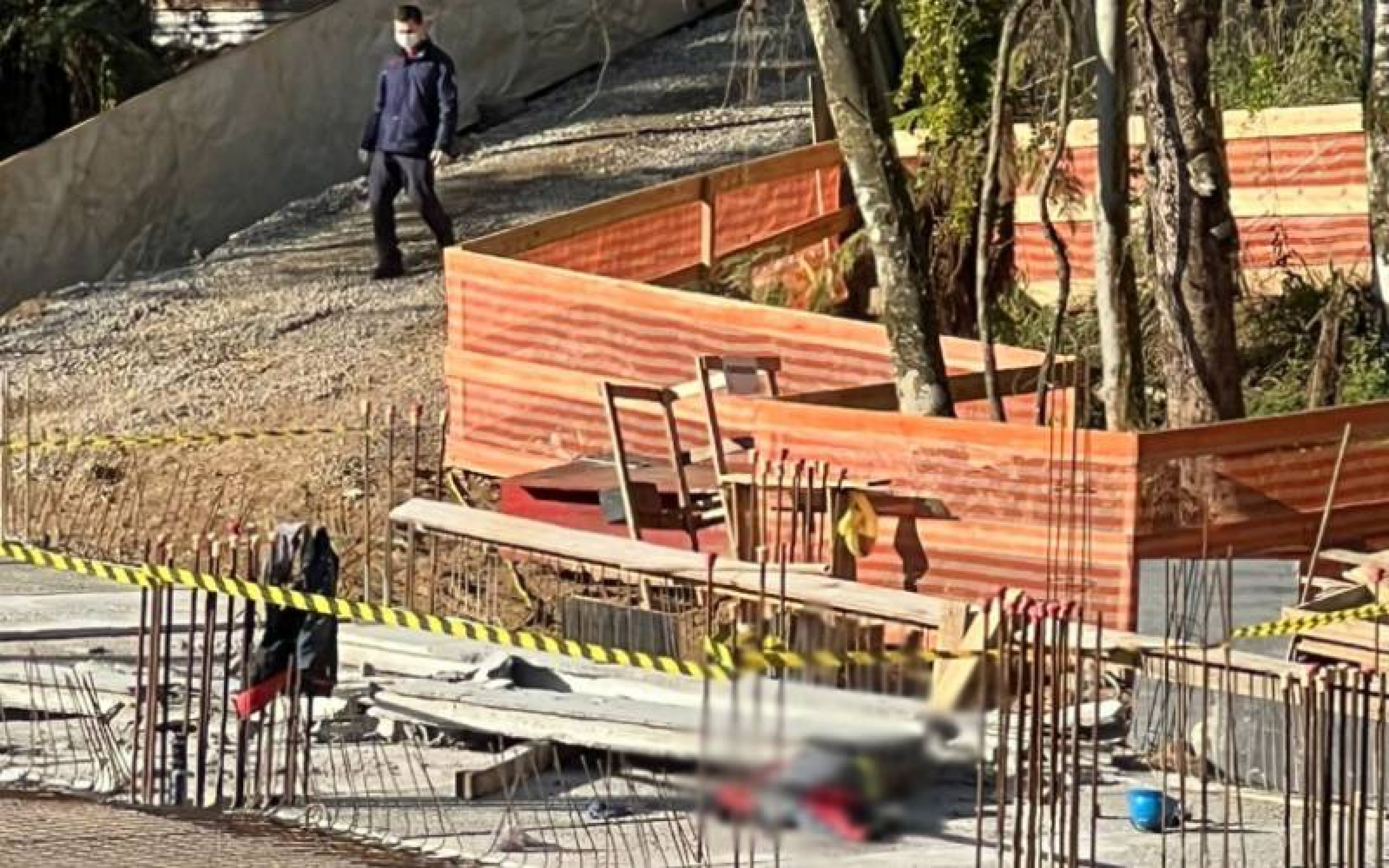 Trabalhador morre em Gramado após estrutura de concreto cair em obra