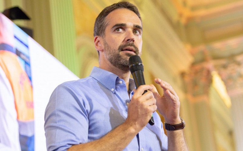 Eduardo Leite se manifestou sobre ataque em escola de Estação pelas redes sociais | abc+